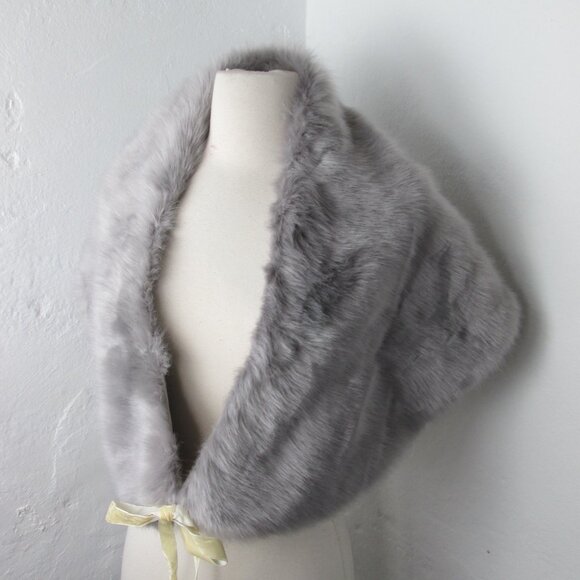 Vintage 90s Faux Opera Evening Shawl Wrap Cape Stole Gray OS  Cream Velvet Tie - Picture 1 of 6